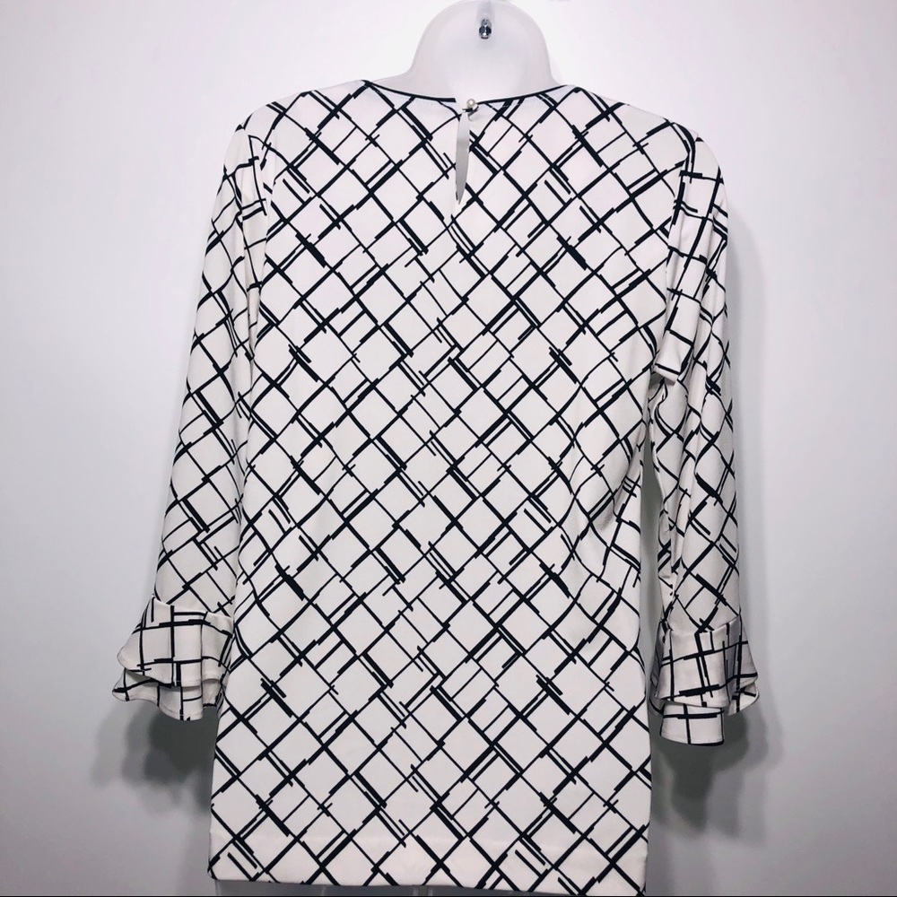 Karl Lagerfeld Black and White 3/4 sleeve top - Picture 4 of 6